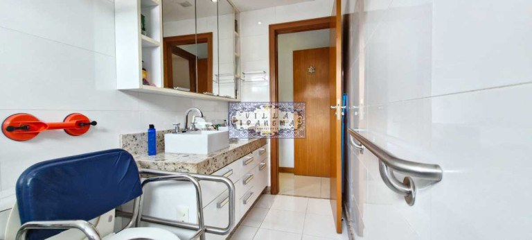 Imagem Apartamento com 4 Quartos à Venda, 182 m² em Várzea - Teresópolis