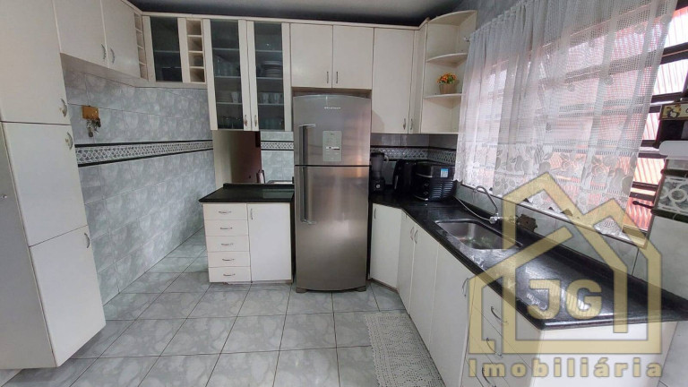 Imagem Sobrado com 6 Quartos à Venda, 200 m² em Parque João Ramalho - Santo André