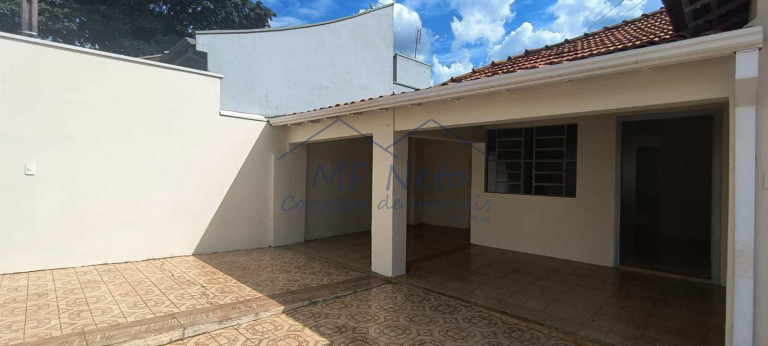 Imagem Casa com 2 Quartos para Alugar, 300 m² em Vila Pinheiro - Pirassununga Imagem Casa com 2 Quartos para Alugar, 300 m² em Vila Pinheiro - Pirassununga
