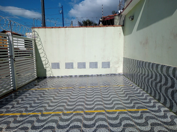 Imagem Sobrado com 2 Quartos à Venda,  em Centro - Mongaguá