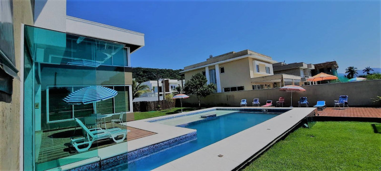 Imagem Sobrado com 4 Quartos à Venda, 860 m² em Massaguaçu - Caraguatatuba Imagem Sobrado com 4 Quartos à Venda, 860 m² em Massaguaçu - Caraguatatuba