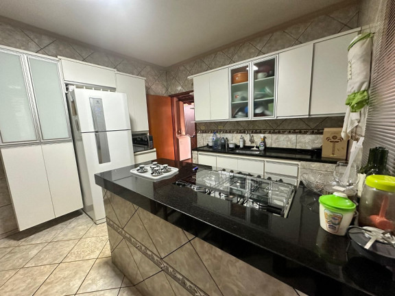 Imagem Casa com 3 Quartos à Venda, 180 m² em Jardim Leonora - Itumbiara Imagem Casa com 3 Quartos à Venda, 180 m² em Jardim Leonora - Itumbiara