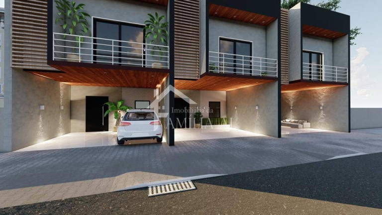 Casa com 3 Quartos à Venda, 126 m² em Saguaçu - Joinville