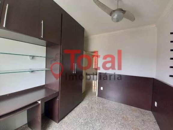 Imagem Casa com 3 Quartos à Venda, 150 m² em Centro - Coronel Fabriciano