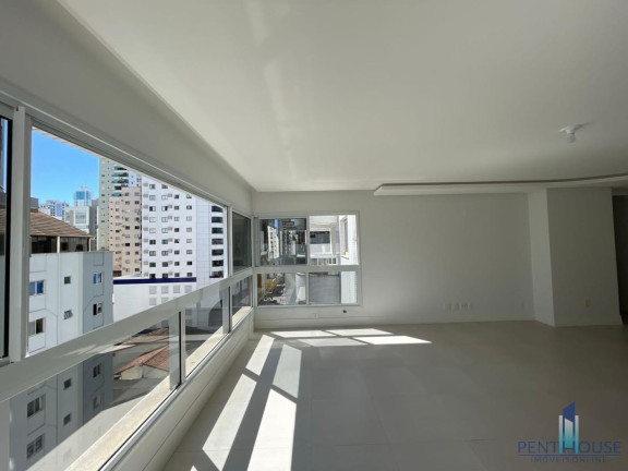 Imagem Apartamento com 3 Quartos à Venda, 136 m² em Centro - Balneário Camboriú