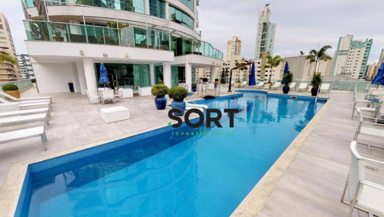 Apartamento com 3 Quartos à Venda, 185 m² em Centro - Balneário Camboriú
