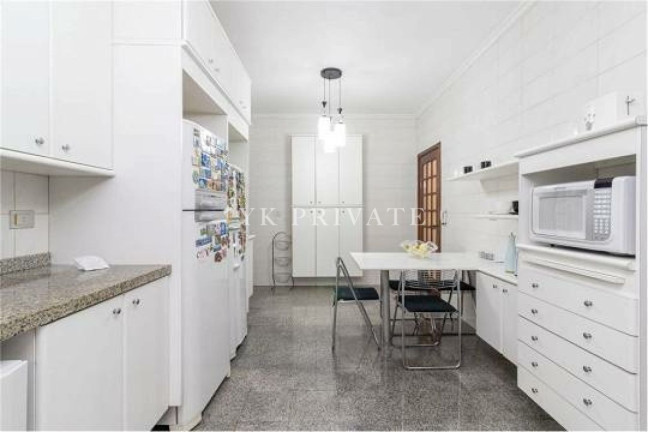 Imagem Sobrado com 4 Quartos à Venda, 436 m² em City América - São Paulo