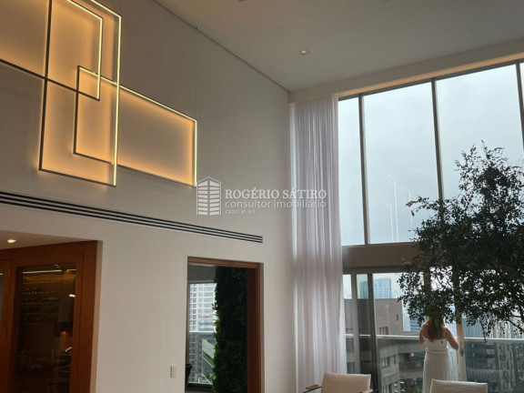 Imagem Apartamento com 3 Quartos à Venda, 275 m² em Itaim Bibi - São Paulo