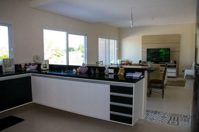 Imagem Casa com 4 Quartos à Venda, 343 m² em Chácaras Santa Rita - Caçapava