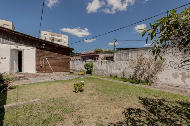 Imagem Terreno à Venda, 666 m² em Partenon - Porto Alegre Imagem Terreno à Venda, 666 m² em Partenon - Porto Alegre
