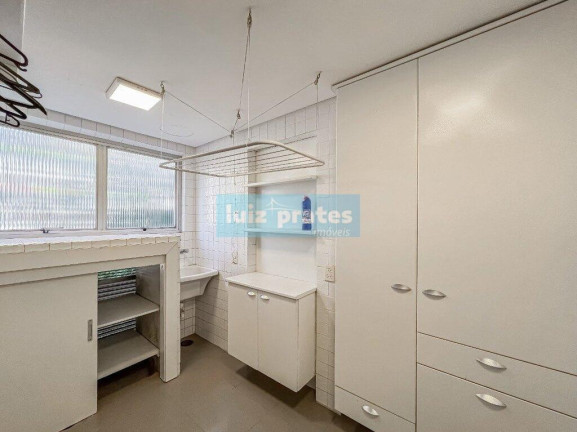 Imagem Apartamento com 3 Quartos à Venda, 182 m² em Moinhos De Vento - Porto Alegre