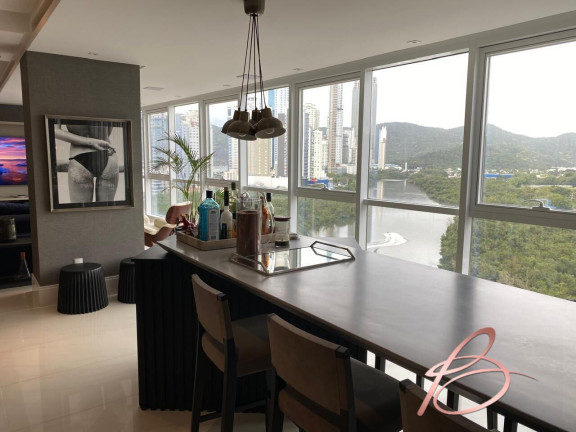 Imagem Apartamento com 4 Quartos à Venda, 190 m² em Centro - Balneário Camboriú Imagem Apartamento com 4 Quartos à Venda, 190 m² em Centro - Balneário Camboriú
