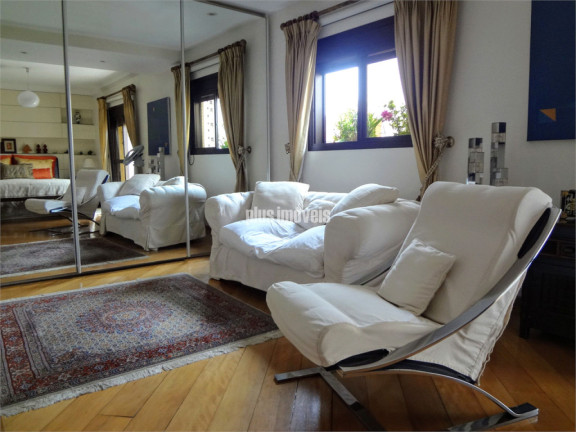Apartamento com 4 Quartos à Venda, 264 m² em Moema - São Paulo