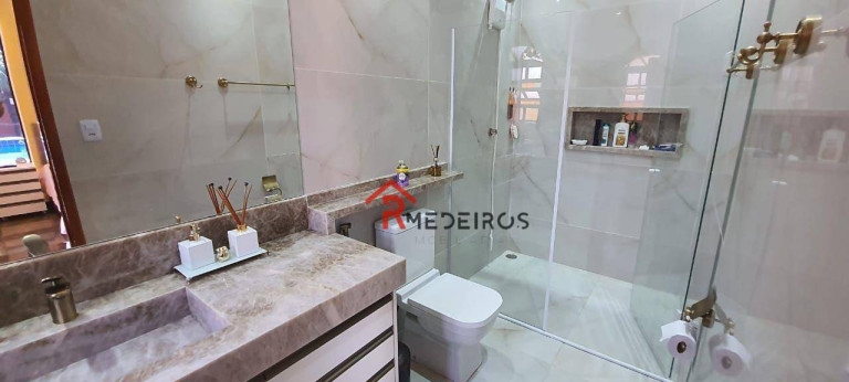 Imagem Casa com 3 Quartos à Venda, 250 m² em Balneário Flórida - Praia Grande Imagem Casa com 3 Quartos à Venda, 250 m² em Balneário Flórida - Praia Grande