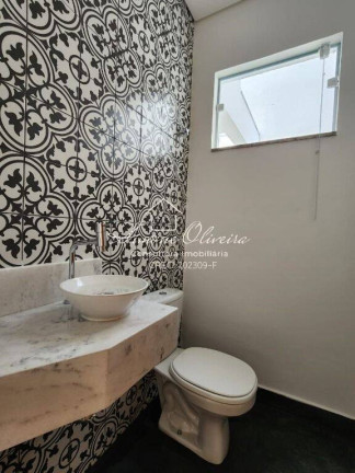 Imagem Casa com 3 Quartos à Venda, 250 m² em Vale Dos Cristais - Taubaté Imagem Casa com 3 Quartos à Venda, 250 m² em Vale Dos Cristais - Taubaté