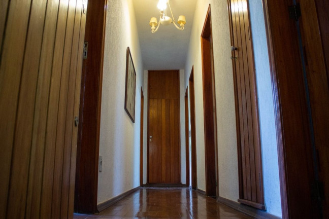 Imagem Casa com 3 Quartos à Venda, 238 m² em Bom Retiro - Teresópolis