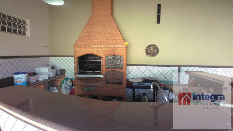Imagem Casa com 4 Quartos à Venda, 358 m² em Vila Cristóvam - Limeira Imagem Casa com 4 Quartos à Venda, 358 m² em Vila Cristóvam - Limeira