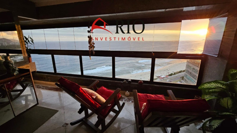 Imagem Imóvel com 4 Quartos à Venda, 231 m² em Barra Da Tijuca - Rio De Janeiro Imagem Imóvel com 4 Quartos à Venda, 231 m² em Barra Da Tijuca - Rio De Janeiro