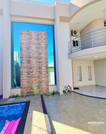 Imagem Sobrado com 3 Quartos à Venda, 205 m²