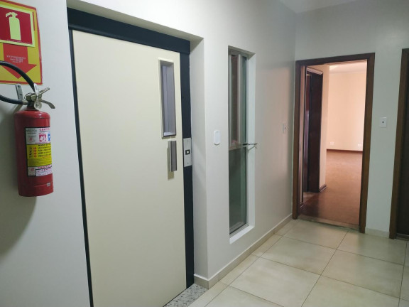 Imagem Apartamento com 3 Quartos à Venda, 90 m² em Vila Esperança - Maringá