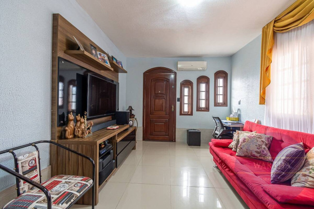 Imagem Casa com 4 Quartos à Venda, em Vila Imbuí - Cachoeirinha Imagem Casa com 4 Quartos à Venda, em Vila Imbuí - Cachoeirinha