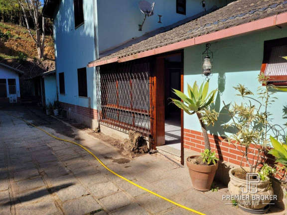 Imagem Casa com 4 Quartos à Venda, 310 m² em Albuquerque - Teresópolis Imagem Casa com 4 Quartos à Venda, 310 m² em Albuquerque - Teresópolis