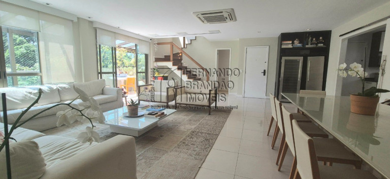 Imagem Imóvel com 4 Quartos à Venda, 271 m² em Barra Da Tijuca - Rio De Janeiro Imagem Imóvel com 4 Quartos à Venda, 271 m² em Barra Da Tijuca - Rio De Janeiro