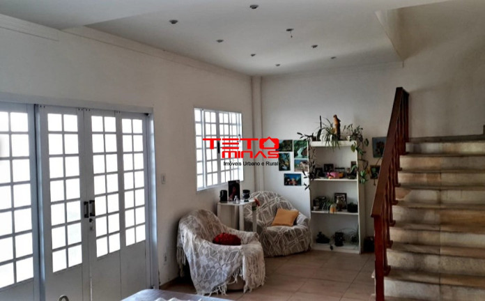 Casa com 4 Quartos à Venda, 360 m² em São Lourenço - São Lourenço