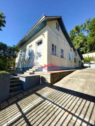 Imagem Casa com 3 Quartos à Venda, 200 m² em América - Joinville