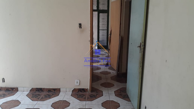 Imagem Casa com 5 Quartos à Venda, 350 m² em São Cristóvão - Rio De Janeiro Imagem Casa com 5 Quartos à Venda, 350 m² em São Cristóvão - Rio De Janeiro
