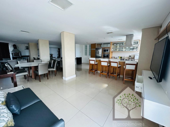 Imagem Apartamento com 3 Quartos à Venda, 105 m² em Centro - Florianópolis Imagem Apartamento com 3 Quartos à Venda, 105 m² em Centro - Florianópolis