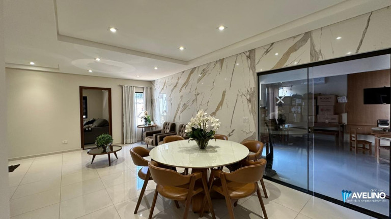 Imagem Sobrado com 3 Quartos à Venda, 220 m² em Tiradentes - Campo Grande Imagem Sobrado com 3 Quartos à Venda, 220 m² em Tiradentes - Campo Grande