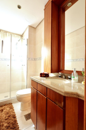 Imagem Imóvel com 3 Quartos à Venda, em Petrópolis - Porto Alegre Imagem Imóvel com 3 Quartos à Venda, em Petrópolis - Porto Alegre