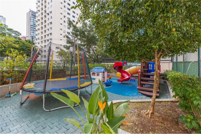 Imagem Imóvel com 4 Quartos à Venda, em Moema - São Paulo Imagem Imóvel com 4 Quartos à Venda, em Moema - São Paulo