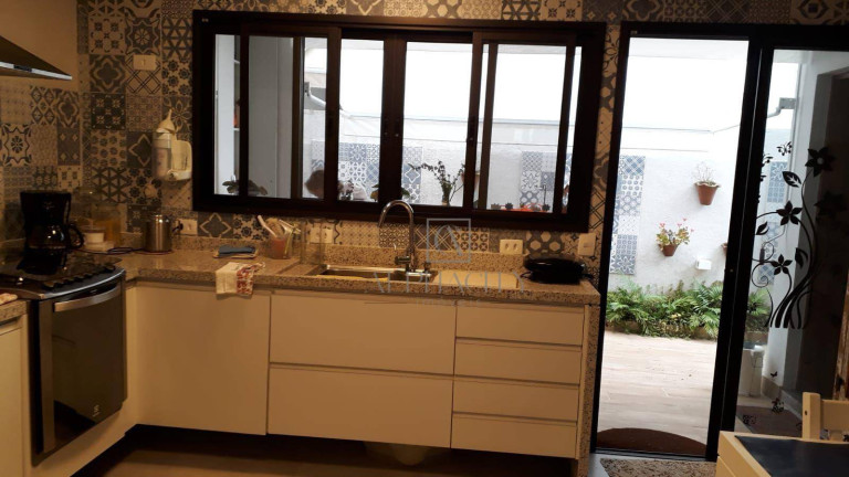 Imagem Casa com 2 Quartos à Venda, 254 m² em Residencial Onze (alphaville) - Santana De Parnaíba Imagem Casa com 2 Quartos à Venda, 254 m² em Residencial Onze (alphaville) - Santana De Parnaíba