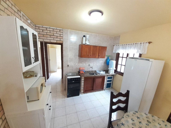 Imagem Casa com 2 Quartos para Temporada, 55 m² em Bombas - Bombinhas Imagem Casa com 2 Quartos para Temporada, 55 m² em Bombas - Bombinhas