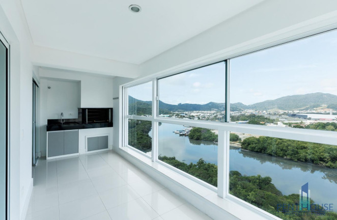 Imagem Apartamento com 3 Quartos à Venda, 121 m² em Centro - Balneário Camboriú Imagem Apartamento com 3 Quartos à Venda, 121 m² em Centro - Balneário Camboriú
