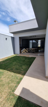 Imagem Casa com 3 Quartos à Venda, 240 m² em São Carlos