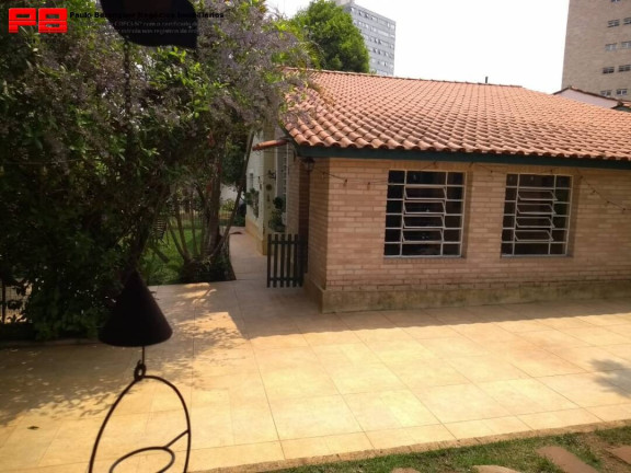 Casa com 4 Quartos à Venda, 220 m² em Granja Julieta - São Paulo