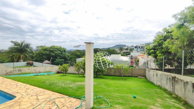 Imagem Casa com 4 Quartos à Venda, 250 m² em Condomínio Serra Da Estrela - Atibaia