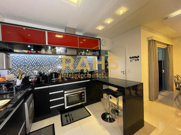 Imagem Casa com 4 Quartos à Venda, 159 m² em Glória - Joinville Imagem Casa com 4 Quartos à Venda, 159 m² em Glória - Joinville