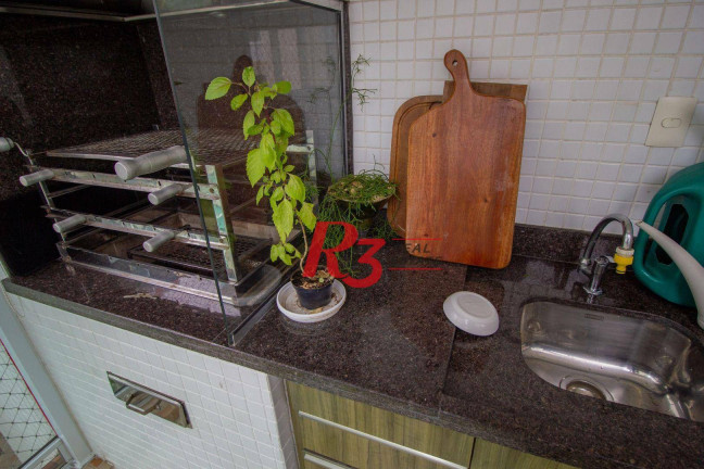 Imagem Apartamento com 4 Quartos à Venda, 192 m² em Gonzaga - Santos