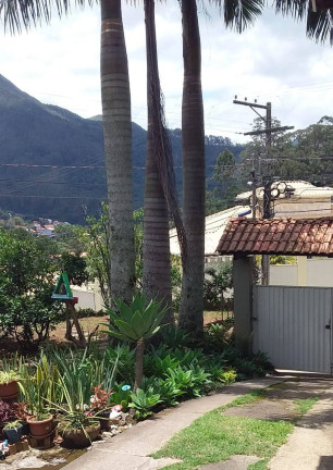 Imagem Casa com 4 Quartos à Venda, 1 m² em Conego - Nova Friburgo