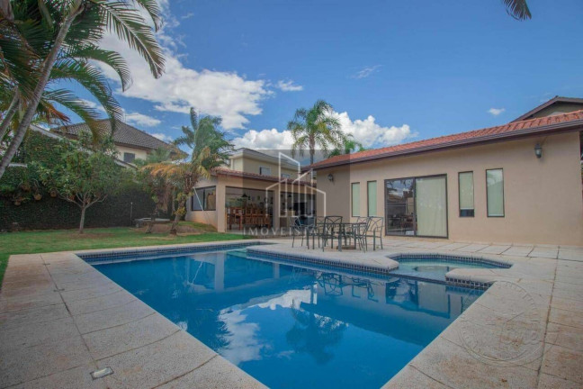 Imagem Casa com 4 Quartos à Venda, 450 m² em Alphaville - Santana De Parnaíba Imagem Casa com 4 Quartos à Venda, 450 m² em Alphaville - Santana De Parnaíba