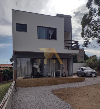 Imóvel com 3 Quartos à Venda, 200 m² em Praia Do Rosa - Imbituba