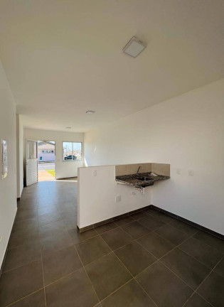 Imagem Casa de Condomínio com 2 Quartos à Venda, 60 m² em Petrópolis - Várzea Grande