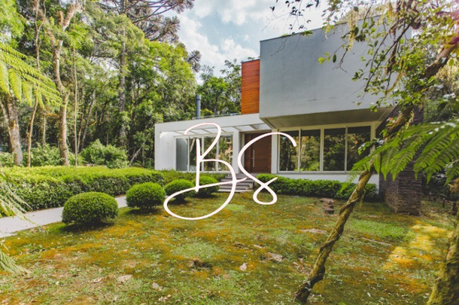 Imagem Casa com 4 Quartos à Venda, 1.096 m² em Centro - Gramado