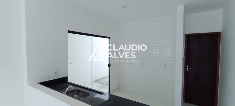 Imagem Casa com 2 Quartos à Venda, 70 m² em Mangabeira - Feira De Santana