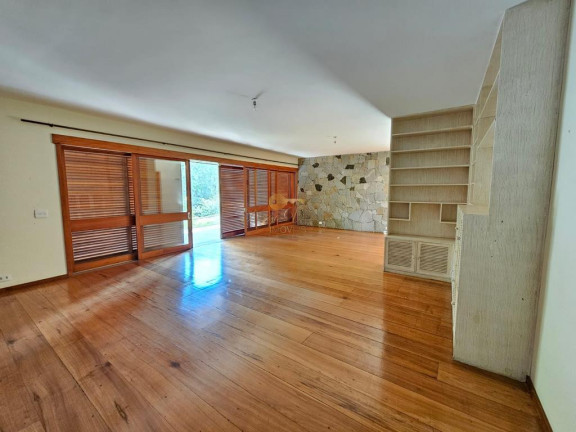 Imagem Casa com 5 Quartos à Venda, 435 m² em Posse - Teresópolis Imagem Casa com 5 Quartos à Venda, 435 m² em Posse - Teresópolis