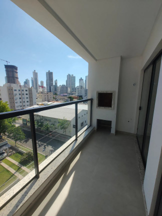 Imagem Apartamento com 2 Quartos à Venda, 70 m² em Nações - Balneário Camboriú